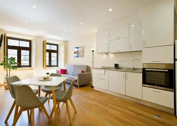 Aposentus - Cs Trindade Apartament