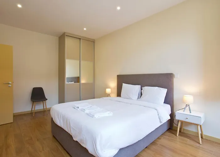 Aposentus - Cs Trindade *