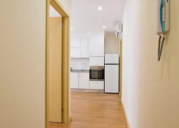 Aposentus - Cs Trindade * Πόρτο